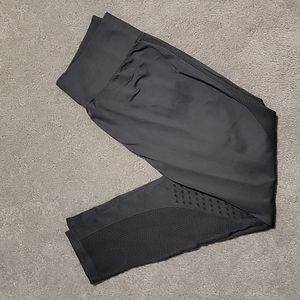 Fabletics Seamless Mid-Rise Leggings